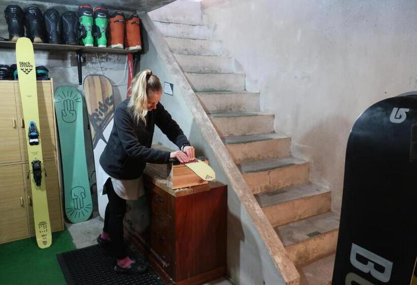 הוסטל Starfall Lodge