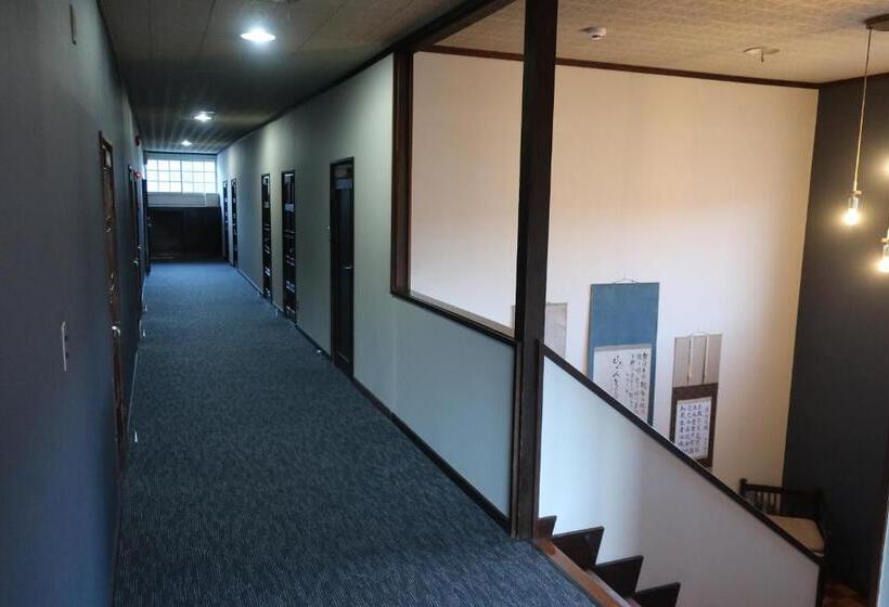 הוסטל Starfall Lodge