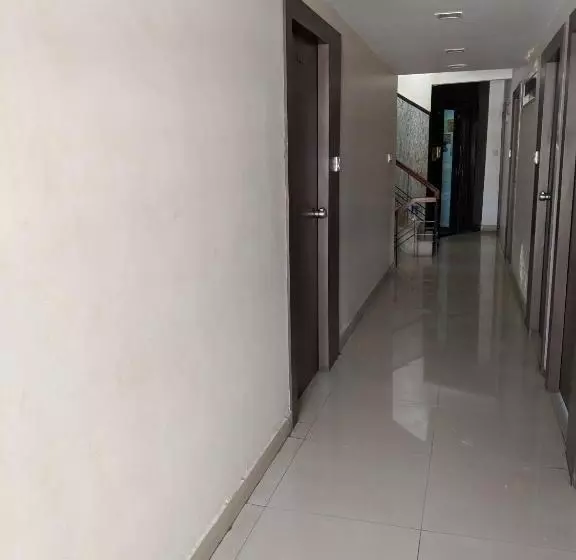 Hotel Aashraya