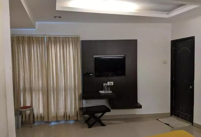 Hotel Aashraya