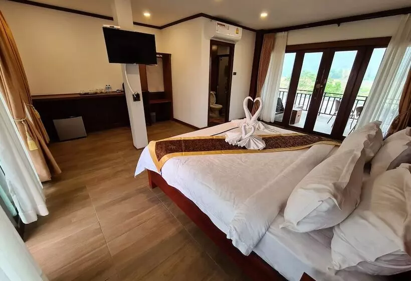 ホテル Lisha Grand