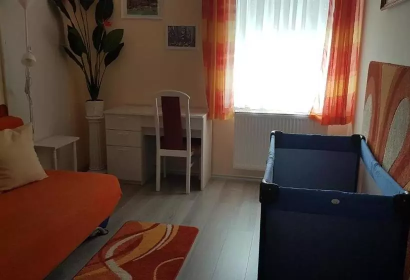 Tini Apartman