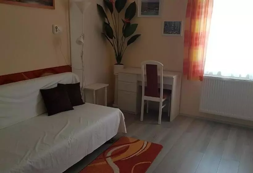 Tini Apartman