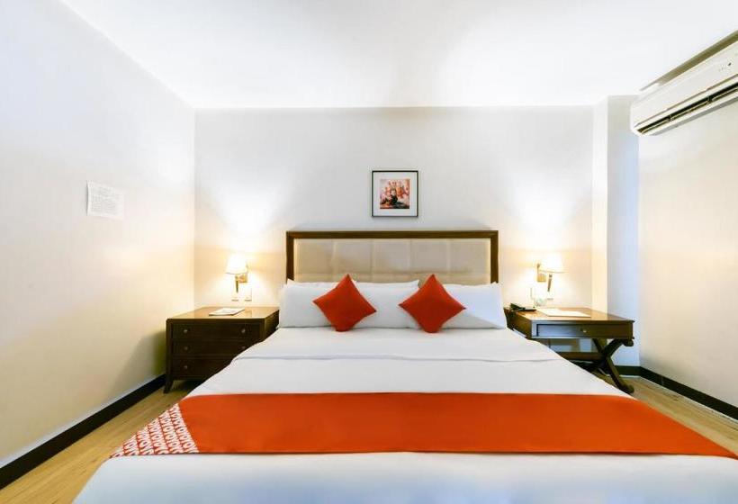 Hotel Capital O 176 Bliss