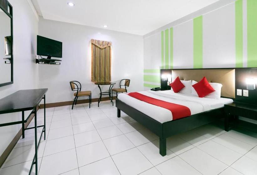 Hotel Capital O 176 Bliss