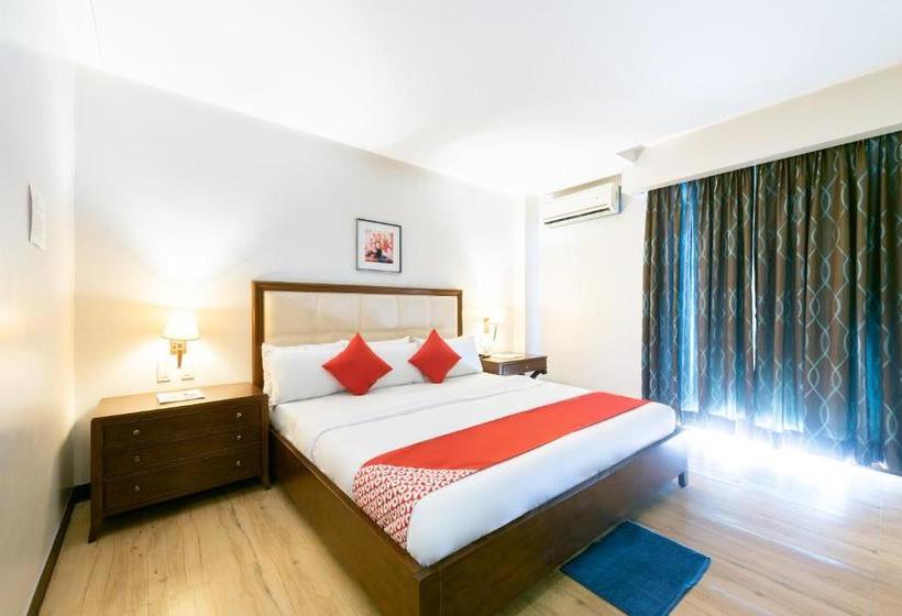 Hotel Capital O 176 Bliss