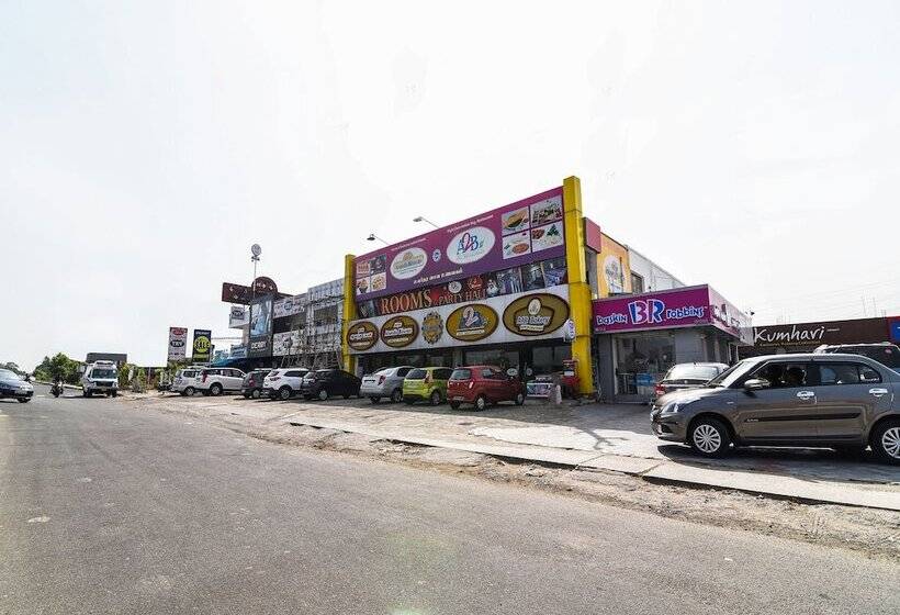 فندق Oyo 30545  Jeevan Park