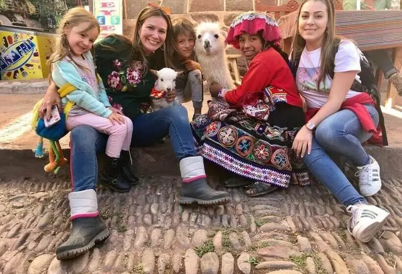 پانسیون Bull House