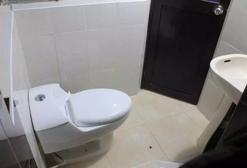 پانسیون Bull House