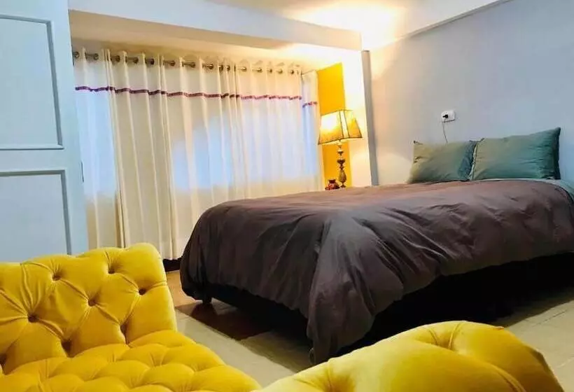 پانسیون Bull House