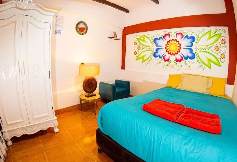 پانسیون Bull House