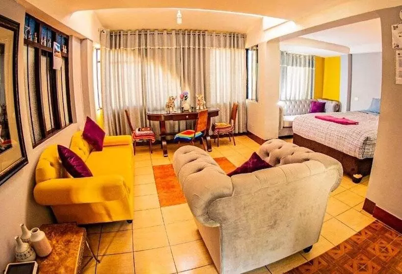 پانسیون Bull House