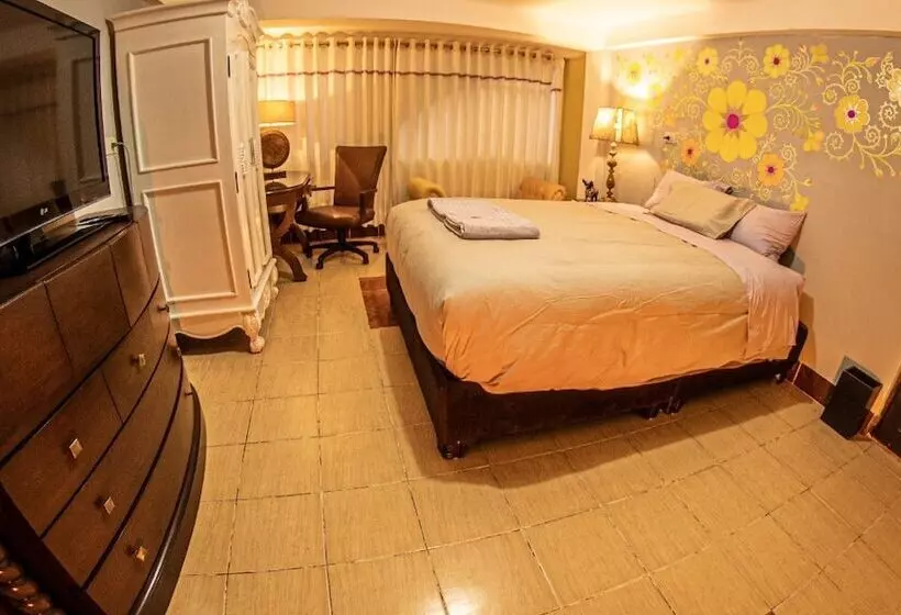 پانسیون Bull House