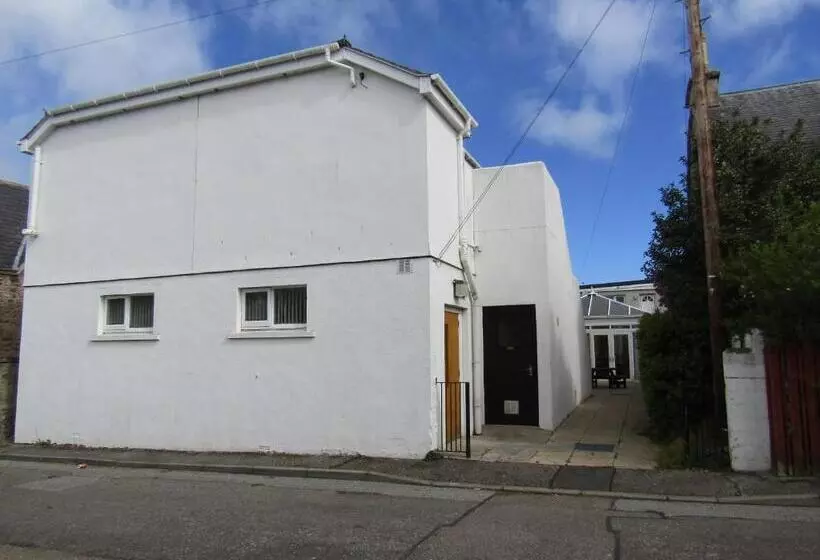 ペンション The Red Lion Tavern