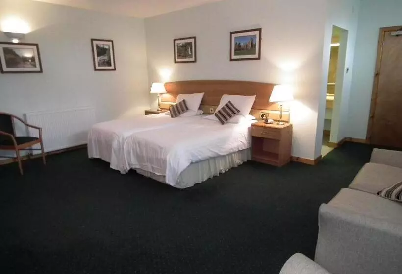 ペンション The Red Lion Tavern