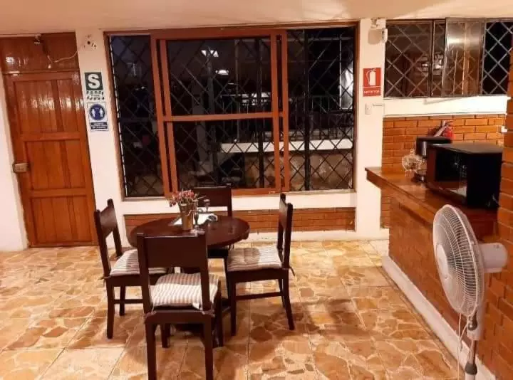 هاستل Casa Montemira