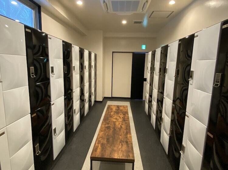 Capsule Hotel 2nd Box