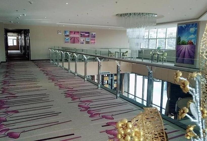 Lavande Hotel Yinchuan Railway Station Wanda