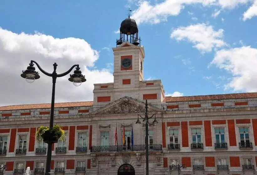 Petit Hostel La Latina