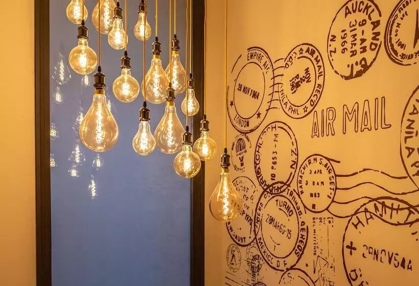 Petit Hostel La Latina