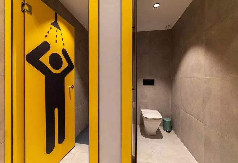 Petit Hostel La Latina