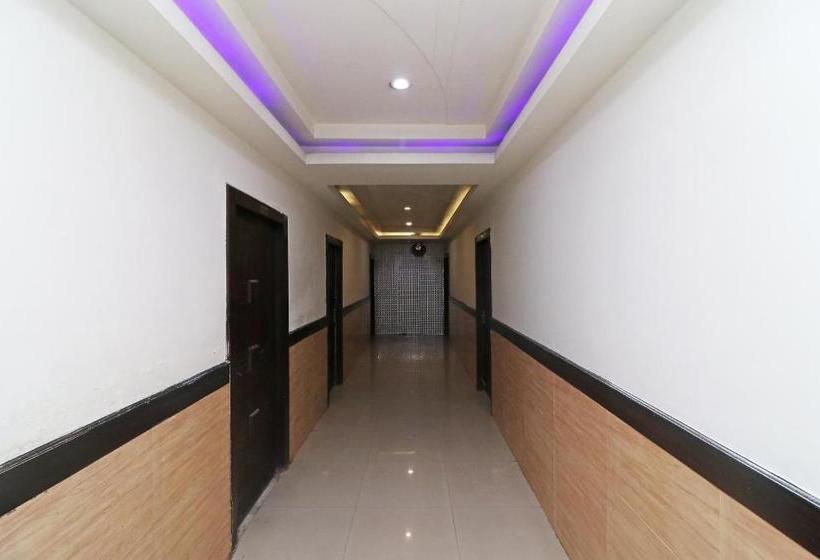 هتل Oyo 24614 Vishwas Residency