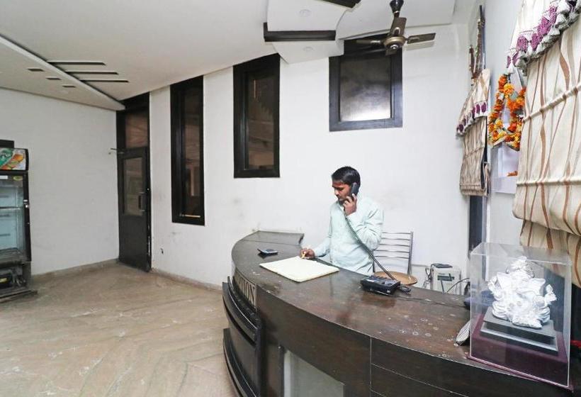 هتل Oyo 24614 Vishwas Residency