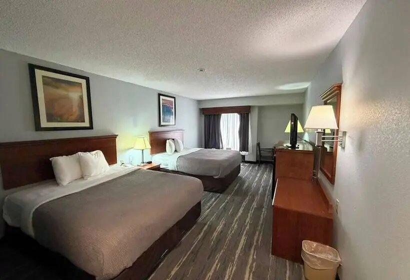 ホテル Baymont by Wyndham Memphis I-40