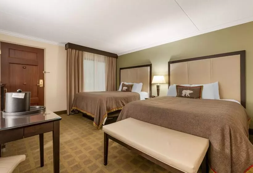 Hotelli Best Western Plus White Bear Country Inn