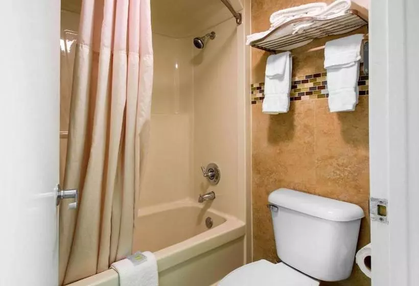 ホテル Quality Inn Clermont West Kissimmee