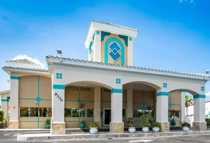 ホテル Quality Inn Clermont West Kissimmee