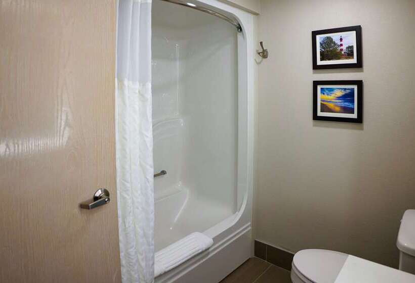 酒店 Comfort Suites Chincoteague Island Bayfront Resort