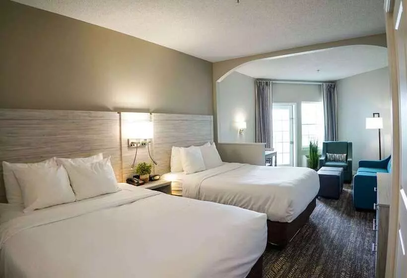 בית מלון כפרי Comfort Suites Chincoteague Island Bayfront Resort