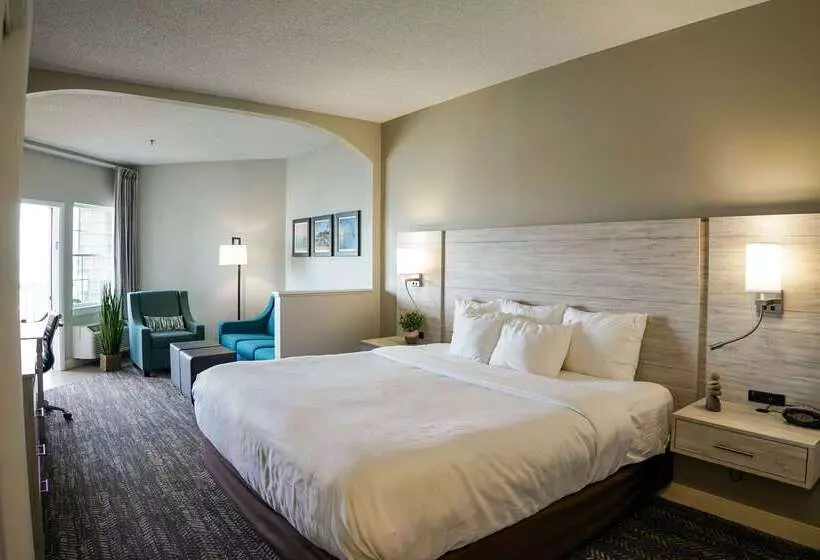 בית מלון כפרי Comfort Suites Chincoteague Island Bayfront Resort