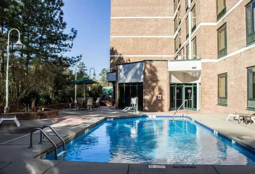 Hotel Comfort Suites Raleigh Durham Airport/rtp