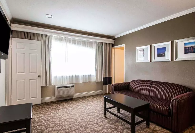 酒店 Comfort Suites San Clemente Beach