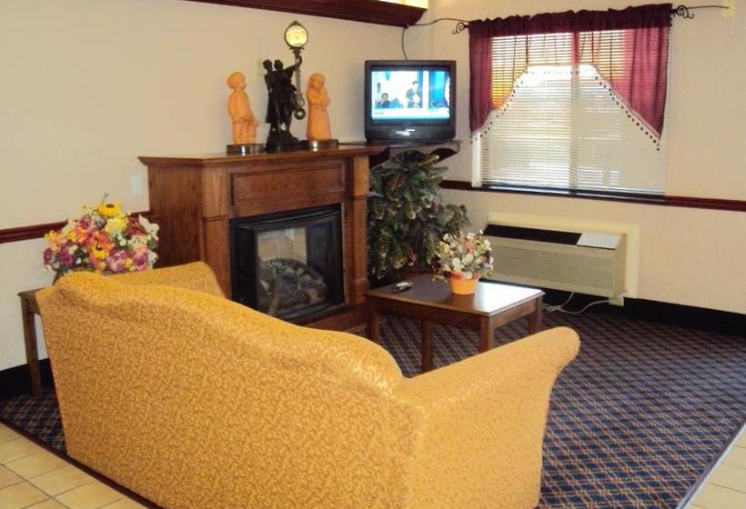 فندق Country Hearth Inn & Suites Bowling Green