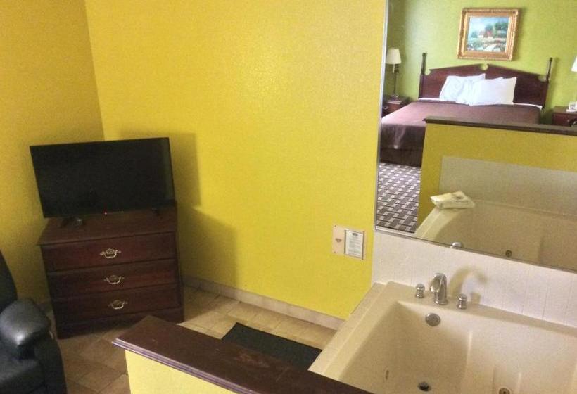 فندق Country Hearth Inn & Suites Bowling Green