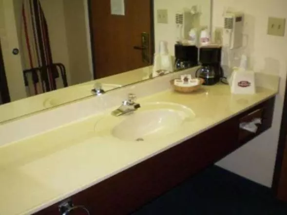 酒店 Country Hearth Inn & Suites Bowling Green