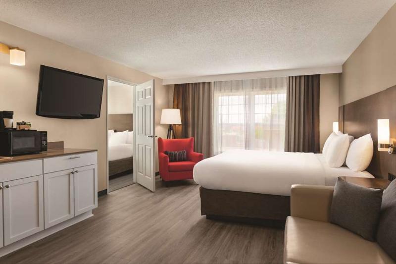 Отель Country Inn & Suites By Radisson, Buffalo, Mn