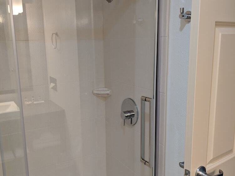 Отель Country Inn & Suites By Radisson, Buffalo, Mn