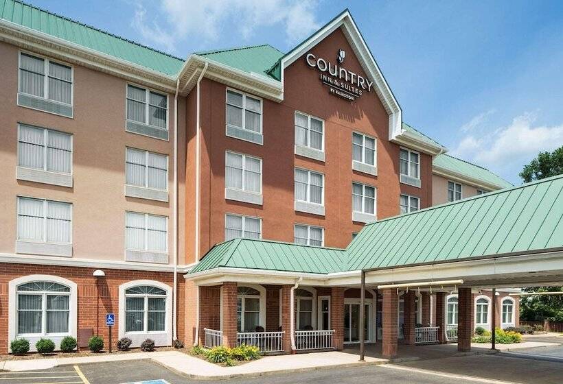 فندق Comfort Inn & Suites Cuyahoga Falls Akron