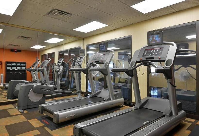 فندق Courtyard By Marriott Bentonville