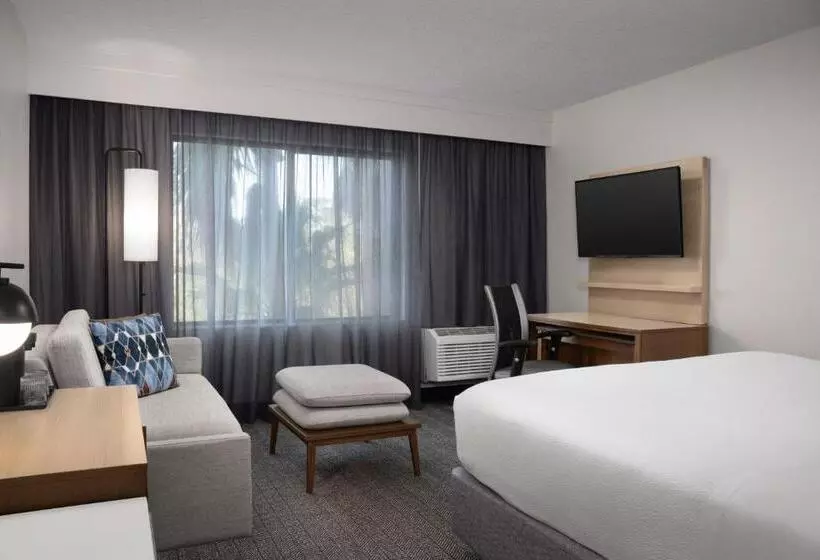 ホテル Courtyard By Marriott Orlando East/ucf Area