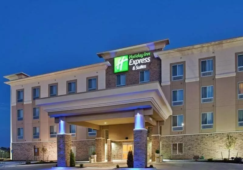 Holiday Inn Express Hotel & Suites Topeka North By Ihg