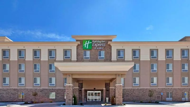 Holiday Inn Express Hotel & Suites Topeka North By Ihg
