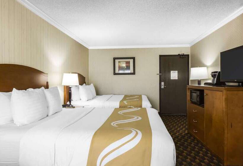 فندق Quality Inn & Suites Los Angeles Airport  Lax