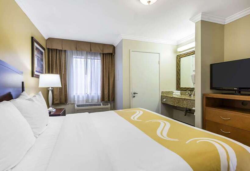 فندق Quality Inn & Suites Los Angeles Airport  Lax