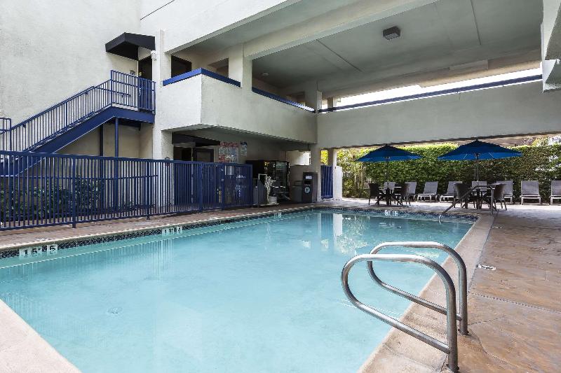 فندق Quality Inn & Suites Los Angeles Airport  Lax