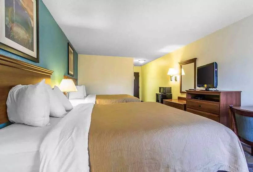 Отель Quality Inn & Suites Memphis East